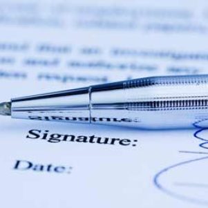 Are invoices without an electronic signature valid?
