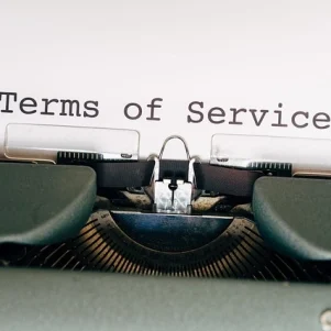 Standard terms and conditions in B2B contracts: incorporation test and enforceability